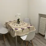 La Violetta Di Parma // Del Ducato